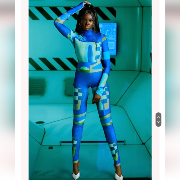 High Vibrations High Neck Long Sleeve Jumpsuit in Blue Print - Picture 1 of 1